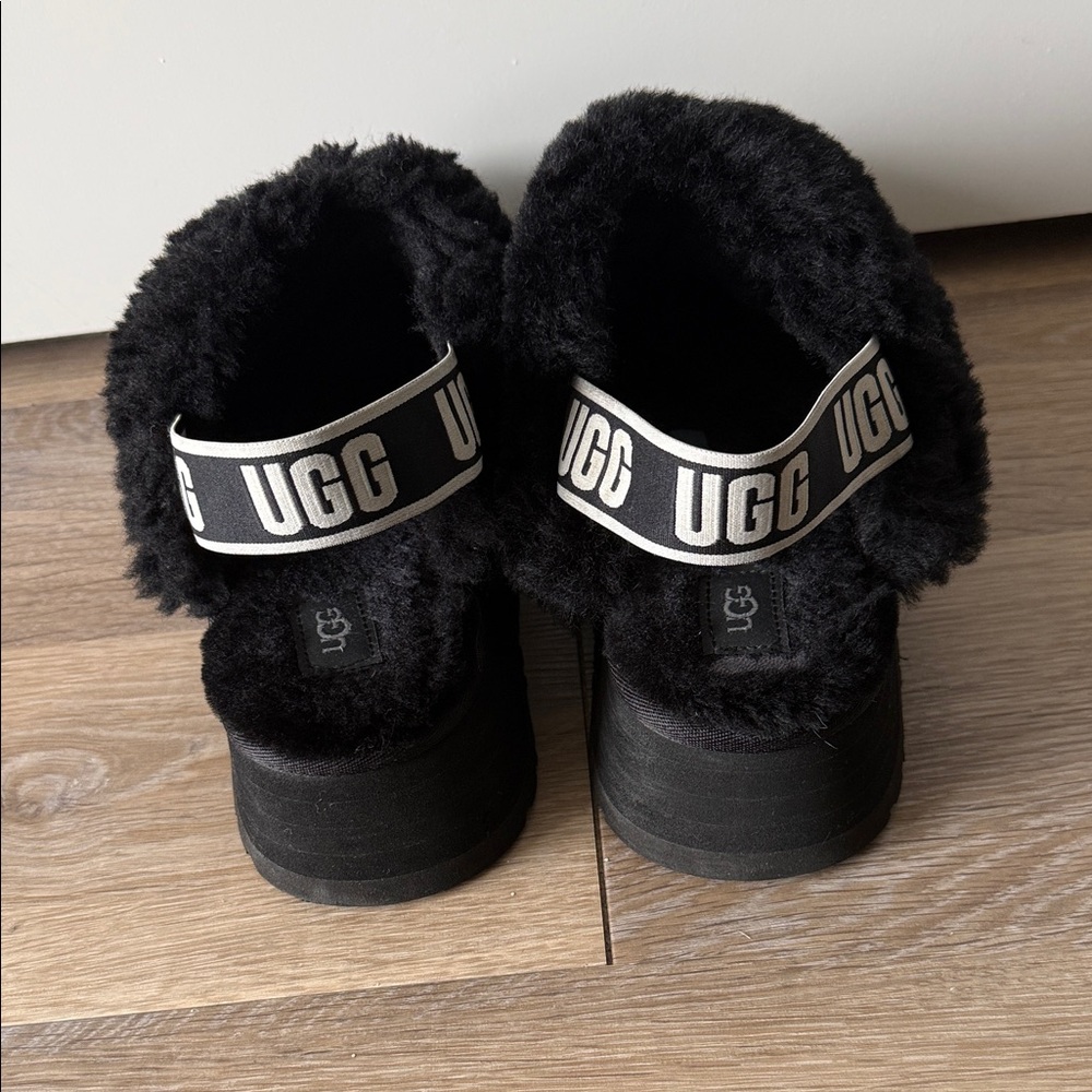 UGG Black Fuzzy Platform Slip-Ons - Picture 4 of 5